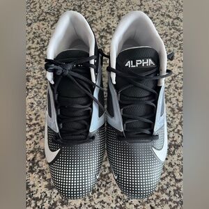 NWOT Nike Menace 4 Pro Agility X Power Black & White Football Cleats Sz 15 wide